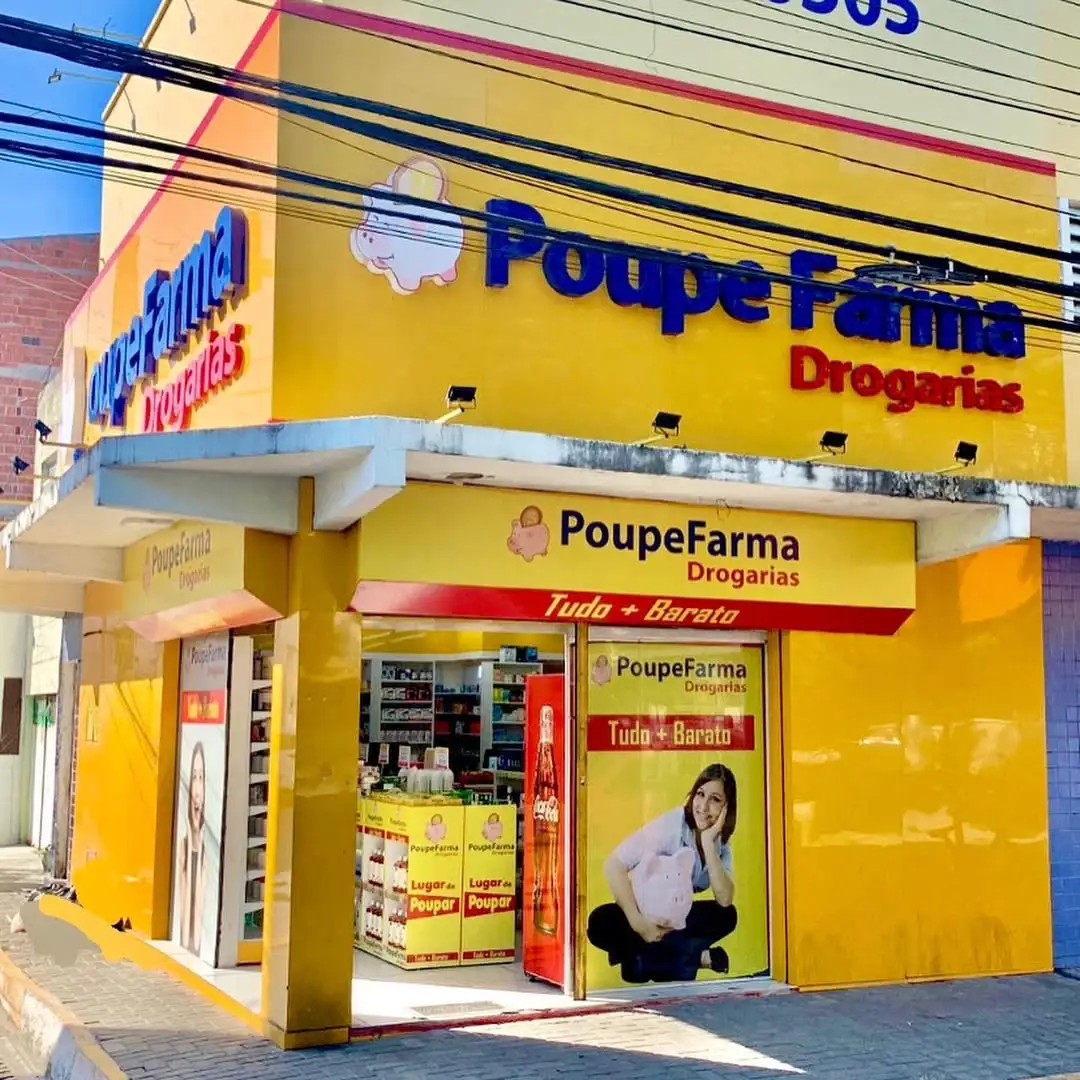 Farmácia PoupeFarma - Fachada unidade Cidade 2000 em Fortaleza